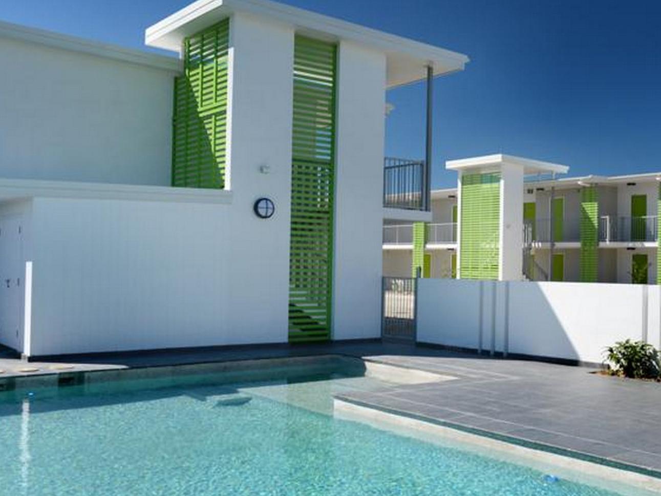 Mackay Oceanside Central Hotel Official Exterior photo