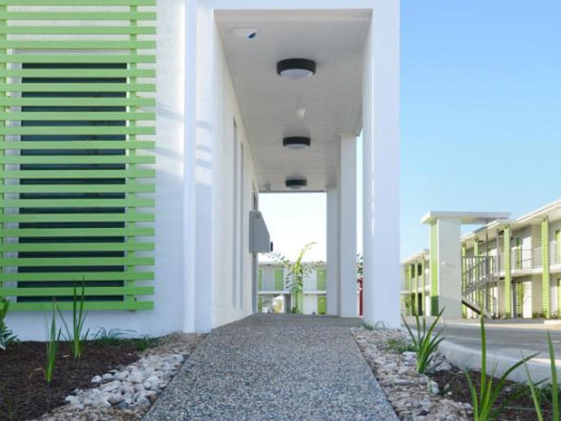 Mackay Oceanside Central Hotel Official Exterior photo