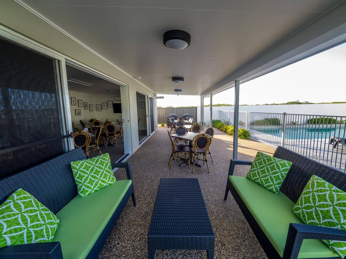 Mackay Oceanside Central Hotel Official Exterior photo